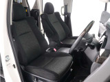 (電動シート)運転席8ウェイパワーシート!シートメモリー機能付き!上級グレードならではの贅沢装備で人気装備となります。