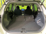 積み下ろしのしやすいデッキにはたっぷりと荷物を積み込んでいただけます。遊びから仕事まで、様々なシーンで頼れます♪
