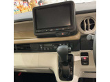 駐車するときに後ろのスペースがどれくらいあるか分からず、うまく停められない。。。なんてことを防ぐバックカメラを装備!安心快適な駐車をサポートしてくれます!