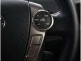 ハンドルから手を放さずに操作出来ますので、安全運転にもつながりますね