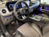 メルセデスのシートは、少し硬めに出来ておりますので、長時間の運転でも疲れにくく、安全にドライビングをお楽しみ頂けます