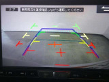 バックモニター付き。 車両後方の映像が画面に表示されるので、車庫入れが苦手な人も安心です。ただし、目視確認もお忘れなくお願いいたします。