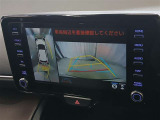 駐車が苦手な方でも安心のバックガイドモニター搭載。 後方の映像をクリアに表示し、ガイドラインで車庫入れや縦列駐車をしっかりサポート。毎日の運転がぐっとラクになります。