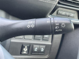【 オートライト 】オートライトなのでライトの点け忘れを気にすることなく運転が出来ます♪