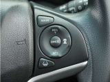 ◆アダプティブクルーズコントロール◆予め設定した車速内でクルマが自動的に加減速。前走車との適切な車間距離を維持しながら追従走行します。【LKAS】車線維持支援システムでステアリング操作を支援。