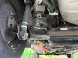 お車を安心してお乗りいただく為には、足回りの定期点検が欠かせません。サービスサポート(有償保証)では無料点検もご提供しており、安心のカーライフをお過ごしいただけるサポート体制が整っています。