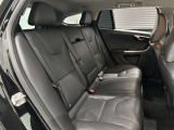 ナンバー付きの車両は公道試乗可能です(登録済未使用車など一部除く)。また、取り回しの確認など、広い場内でご試乗も可能です。お気軽に申し付けください。