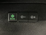 ★ECONスイッチ★ エコドライブを加速しよう!スイッチをONにすると、運転の仕方によるロスを抑え込み燃費をよくするようクルマが頑張ります(*^ー^*)燃費向上にチャレンジ♪