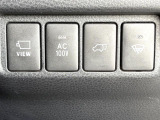 【パワーバックドア】スマートキーや運転席のボタンを押すだけでリアゲートが自動で開閉します!荷物を持っている時や、高い位置にあるバックドアを閉める際に便利な機能です♪