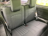 運転席側後部座席