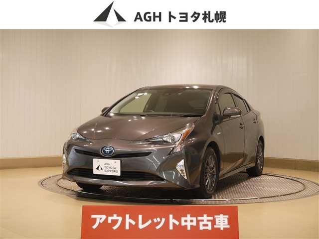 トヨタ プリウス 