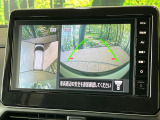 【アラウンドビューモニター】専用のカメラにより、上から見下ろしたような視点で360度クルマの周囲を確認することができます☆死角部分も確認しやすく、狭い場所での切り返しや駐車もスムーズに行えます。