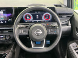 【ステアリングスイッチ】運転中、前方から目線をそらすことなく、オーディオ等の操作が可能な便利機能!安心&快適なドライブを演出してくれます♪