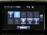 トヨタ純正9インチメーカーオプションナビ装備。