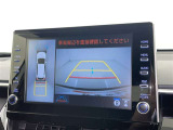 後方の見える安心をお届けするバックガイドモニター付:バックするときのアシストラインもあって楽々バック!車庫入れや縦列駐車をサポートし、苦手な駐車も安心です!今やもう手放せない装備ですネ♪