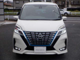 セレナ 1.2 e-POWER ハイウェイスターV 