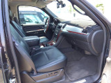 エスカレード  AWD 4WD