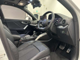 Q2 30 TFSI スポーツ Sラインパッケージ 