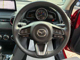 手になじむフィット感で運転も快適