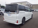 ヴォクシー 2.0 ZS 4WD 