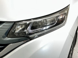 LEDヘッドライトは、点灯の瞬間から最大光量を発揮し、突然暗くなるトンネルなどでの安定感を高めます。