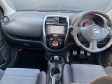 ◆◆◆運転席まわりはこのように機能的にまとまっています。