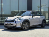 ◆LIBERALAは、輸入車選びの新たなスタイルを提案するインポート・セレクト・ブランドです。オーナー様となる方がクルマから直接感じる感性を第一にした、最良の一台との出会いをコーディネートいたします。