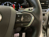 ミリ波レーダーとカメラを組み合わせたLEXUS Safety System。長距離の高速走行が快適になる、全車速追従型のレーダークルーズコントロールに対応しています。