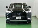 LEDヘッドライトを装備しています。LEDヘッドライトはとても明るく、雨の日や夜間走行も安全・安心です。オートライトコントロール付きで周囲の明るさに応じて自動で点灯・消灯します