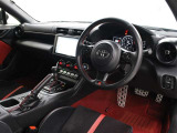 運転席廻りです。