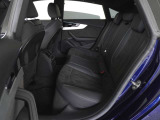 ご納車前に行います点検100項目におきまして、専用のテスターやツールを用いて細かな診断を行います。