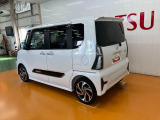 左後ろから