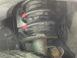 お車を安心してお乗りいただく為には、足回りの定期点検が欠かせません。サービスサポート(有償保証)では無料点検もご提供しており、安心のカーライフをお過ごしいただけるサポート体制が整っています。