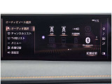 お客様のニーズを想像しながら、『見て』『触って』『体感』が出来るように仕入れ活動を行っております。