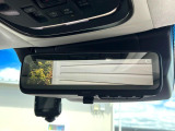 【デジタルインナーミラー】後席の大きな荷物や同乗者で後方が確認しづらい時でも安心!カメラが撮影した車両後方の映像をルームミラー内に表示。クリアな視界で状況の確認が可能です!