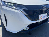 ☆アダプティブLEDヘッドライトシステム搭載。対向車や先行車を検知し自動でハイビームの照射範囲を切り替えます。