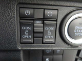パワースライドドアを左右に装備しています。運転席のスイッチで開閉の操作が出来ます。