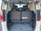 積み下ろしのしやすいデッキにはたっぷりと荷物を積み込んでいただけます。遊びから仕事まで、様々なシーンで頼れます♪