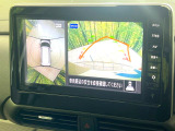 【マルチアラウンドモニター】専用のカメラにより、上から見下ろしたような視点で360度クルマの周囲を確認することができます☆死角部分も確認しやすく、狭い場所での切り返しや駐車もスムーズに行えます。