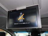 【後席モニター装備車】お出かけ時の渋滞!お子様や同乗者の方が退屈しません。ドライバーは運転に集中できます♪