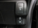 あんしんパッケージ(衝突軽減ブレーキ・サイドエアバッグ等)を装備しています。全車、弊社専門スタッフによる内外装クリーニングを実施しております。綺麗な状態でご納車いたします。