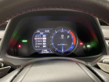 見やすいメーターレイアウトで運転をサポート!