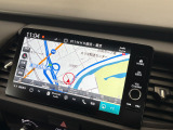ホンダ独自のインターナビを装備しております!よりリアルタイムの交通渋滞情報を取得できたりとドライブが快適になりますよ♪