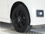 認定中古車では、厳しいHonda認定基準をクリアした厳選されたHonda認定中古車のみ、取り扱っております。「ご購入前の安心」「納車後の信頼」を車両と一緒に提供しております。