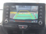 バックガイドモニターで、後方を確認しながら安心して駐車することができます。運転初心者も熟練者も必須の機能ですよ!