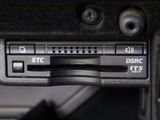 ★ETC(DSRC)が装備されています!!社外品とは違い収まりの良いデザインが人気!高速道路を利用する際は必需品ですよね!!ストレス無く料金所を通過出来ます!!