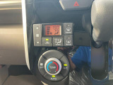 オートエアコン付きなので車内も快適