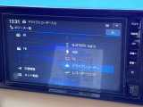 フルセグTV、Bluetoothオーディオなど、欠かせない機能も豊富についています!