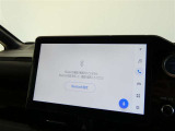 10.5インチのディスプレイオーディオ装着です。スマホとの通信で様々なサービスが楽しめます。TV視聴にも対応しています。