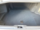 普段のお買い物や通勤、送迎等に十分な荷室スペースを確保しております。